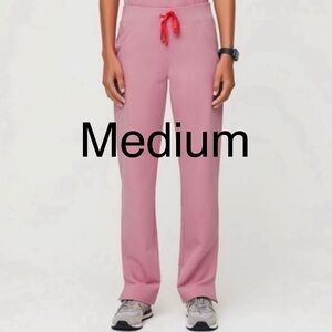 Figs CHALK PINK Medium Kade Cargo scrubs